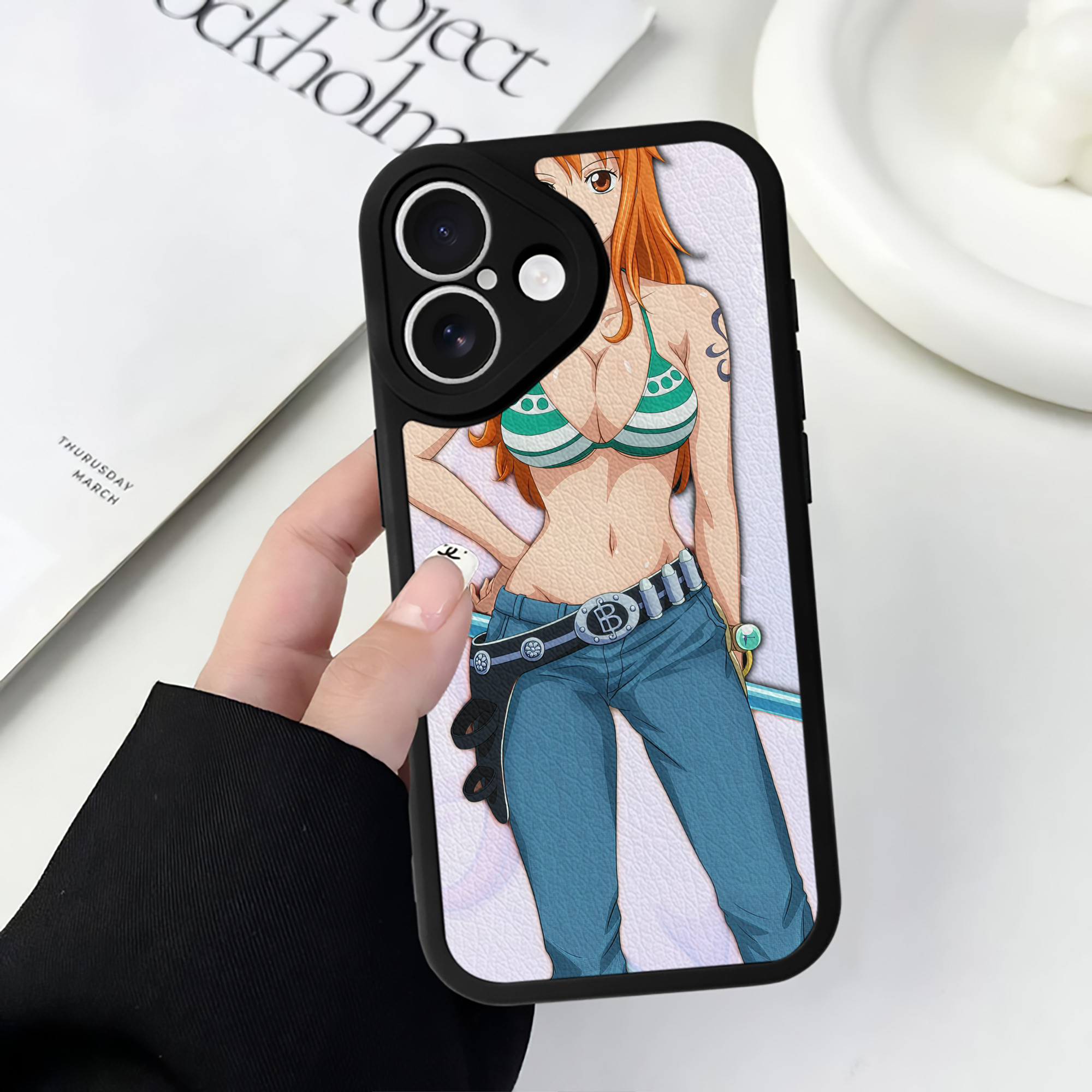 （画像用） ワンピース ONE PIECE 【iPhone 16シリーズ対応】シリコンスマホケース（レザー調） 材質：シリコン